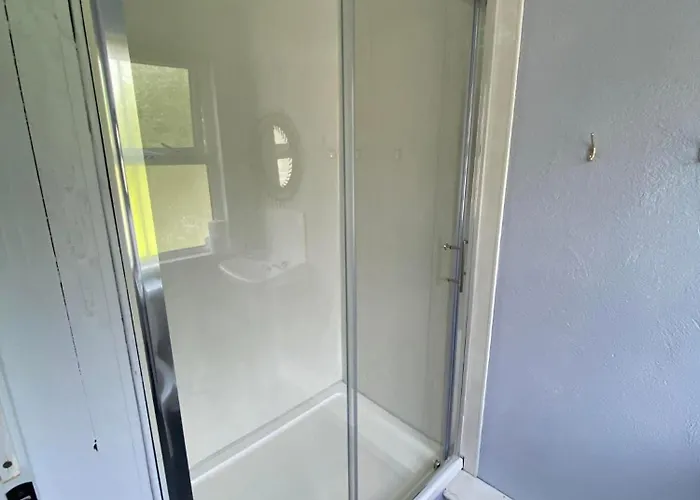 Yellow House * Bantry